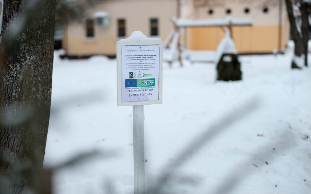 Asociacija „Jūrės miestelio bendruomenė“ įgyvendino projektą „Šimtmečio parko viešosios erdvės pritaikymas gyventojų kultūrinei veiklai ir poilsiui” Nr. KAZL-LEADER-6B-I-10-1-2021/ 42VS-PV-21-1-00965-PR001