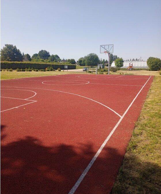 Kazlų Rūdos savivaldybės administracijos projekto „Sporto ir laisvalaikio infrastruktūros gerinimas Subaciškių ir Bagotosios gyvenvietėse“ Nr. KAZL-LEADER-6B-I-10-9-2021/ 42VS-PV-21-1-00962-PR001 įgyvendinimas